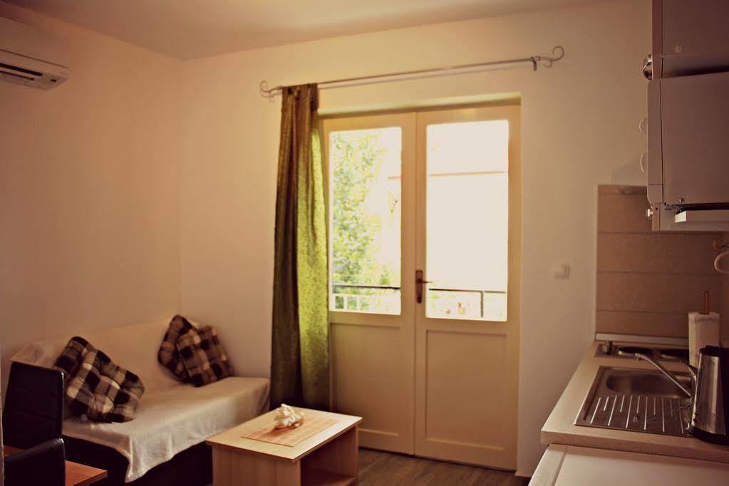 Dana Apartmán